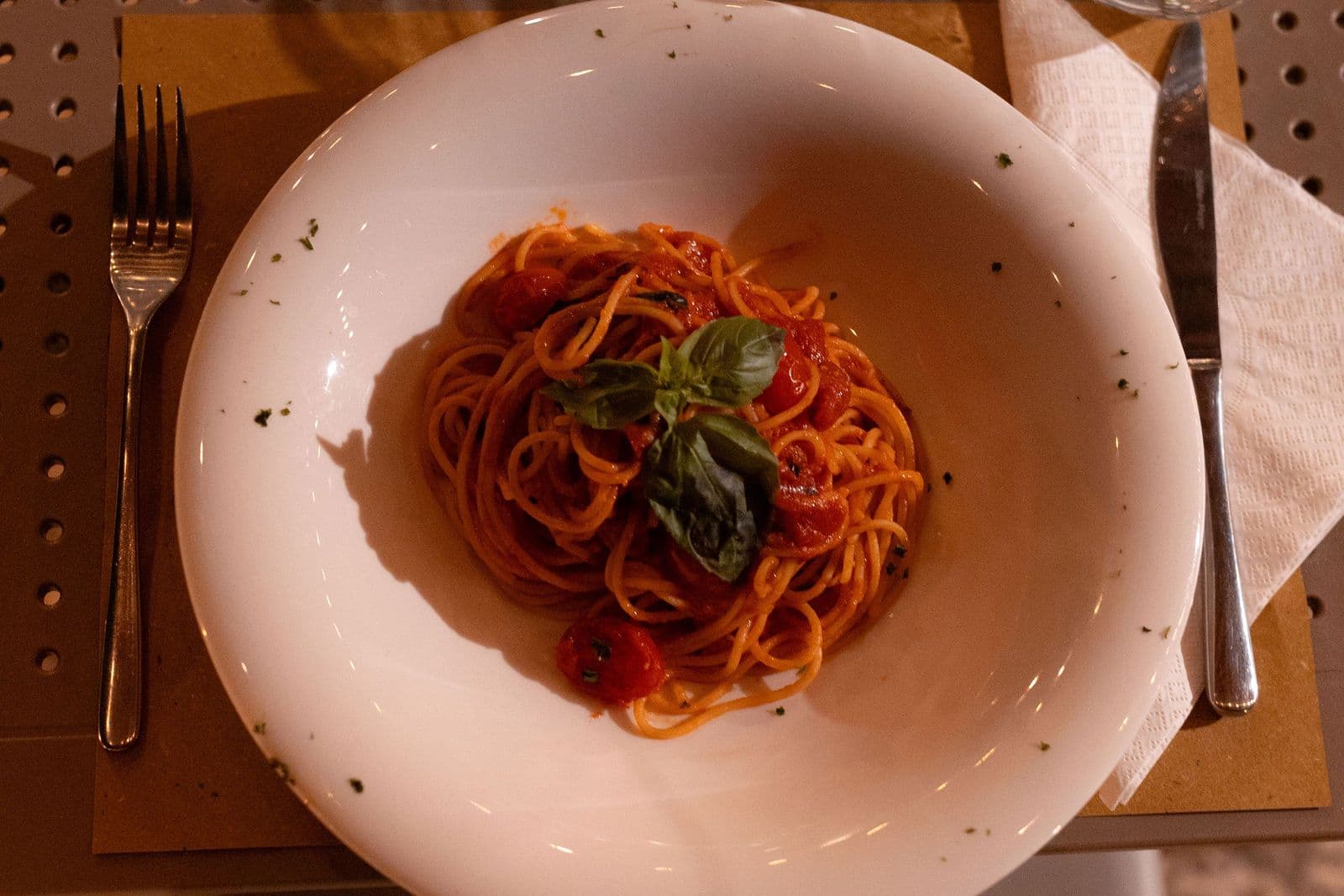 Restaurants & Bars