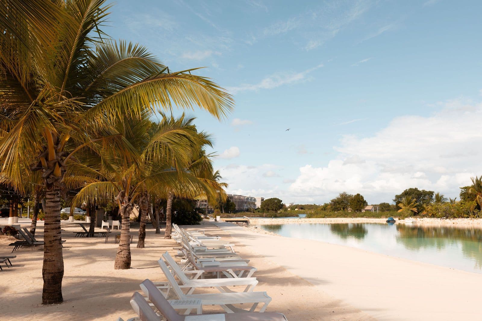 La Playa, Vistacana's white-sand beach